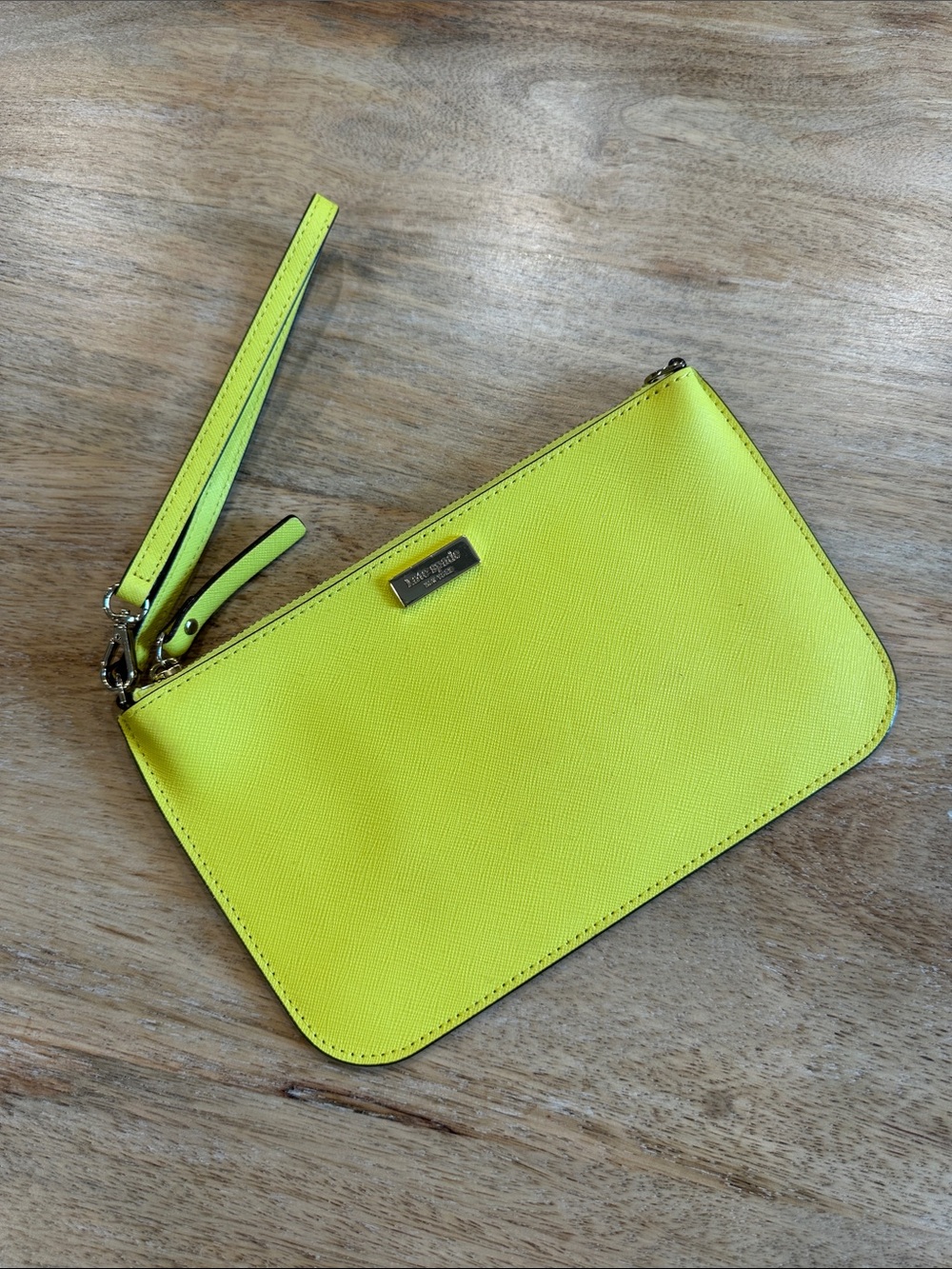 NWOT Neon Yellow kate spade Wristlet/Clutch
